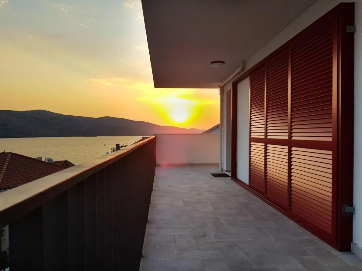 Apartment Viva-By The Sea-Panorama Penthouse By Interhome Seget Vranjica Croazia